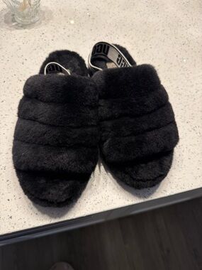 UGG Black fluff yeah Sandals